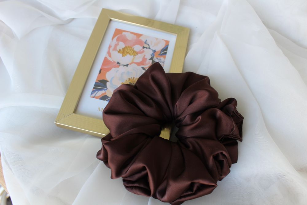 Gumka do włosów scrunchie czekolada XXL maxi Pani Uszytek handmade
