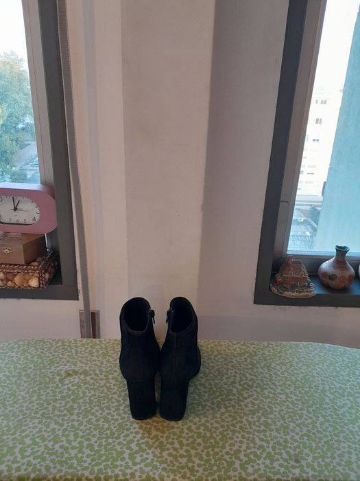 Vendo Botas de Senhora SEASIDE muito bonitas como novas