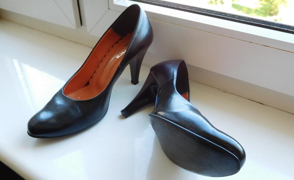 Czarne szpilki skórzane 36 obcas 8,5cm wkładka 23,5cm Zych&Staszewski