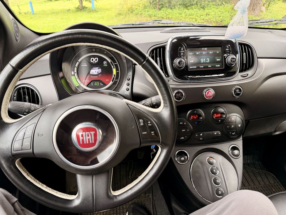 FIAT 500e elektryczny