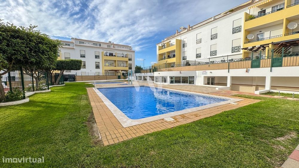 Apartamento T3 com Piscina e Garagem em Almancil