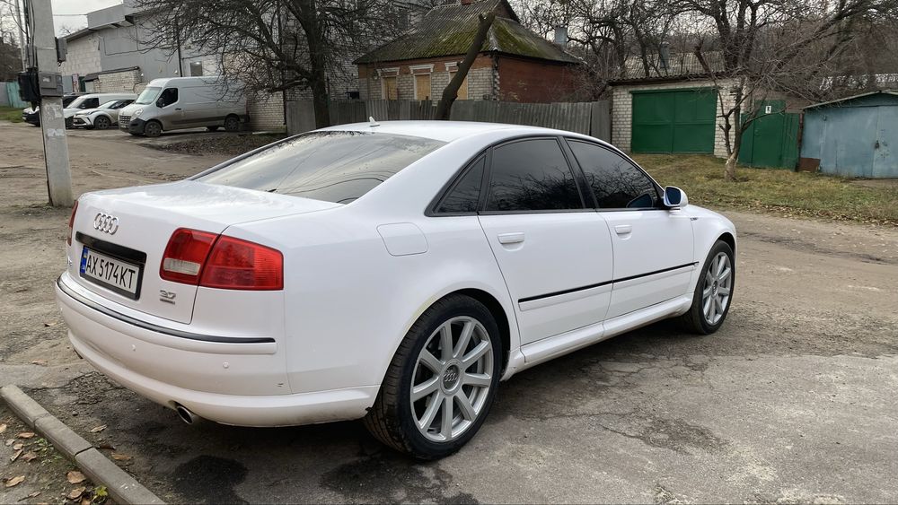 Audi A8 Quattro 3.7 Gaz