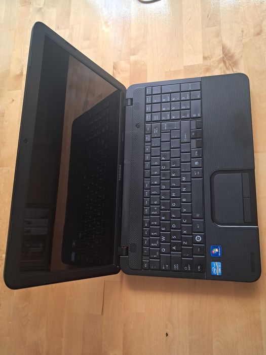 Komputer laptop Toshiba Satellite C850-177 używany 100% sprawny