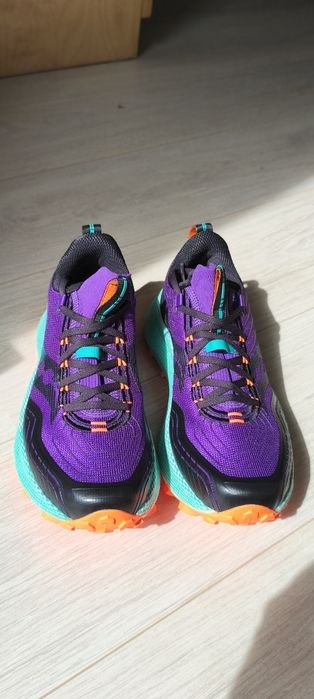 Sprzedam nowe buty do biegania Saucony  rozm 40,5