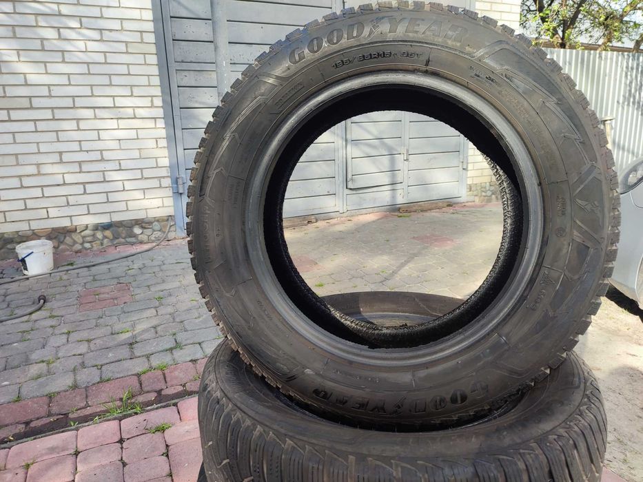 Шини Goodyear UltraGrip 9+ 195/65 R15 95T зима 7мм 2020p