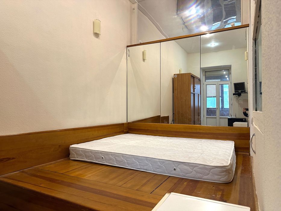 ЗАВЖИ Є СВІТЛО! Центр міста. Оренда 1-к. квартири 34 м2 - Десятинна 13