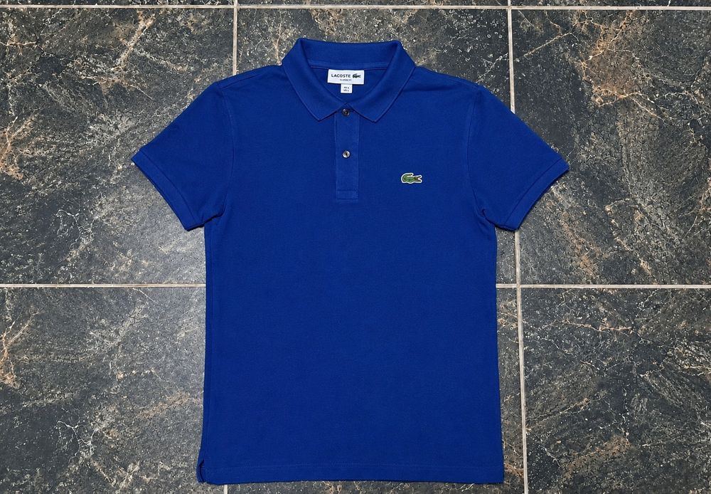 Lacoste size (S)