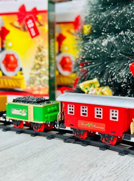 потяг, новорічна залізниця, подарунковий потяг