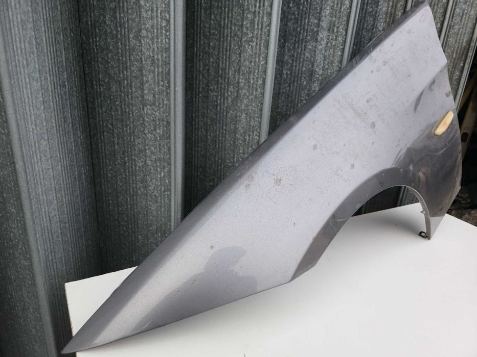 Guarda lamas esquerdo BMW Serie 3 E90 E91 (2003.-2011)