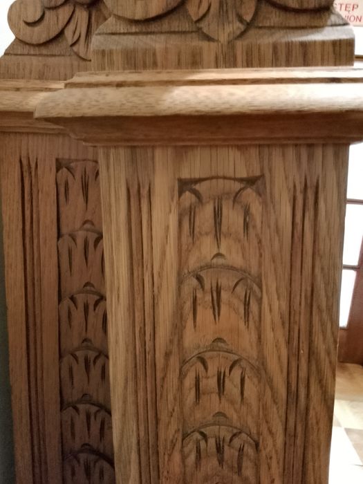 Zabytkowe odrestaurowane łóżko debowe