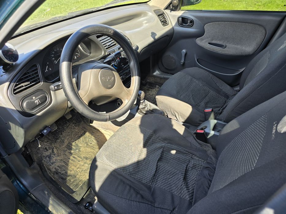 Продам два авто Сенс 1.3