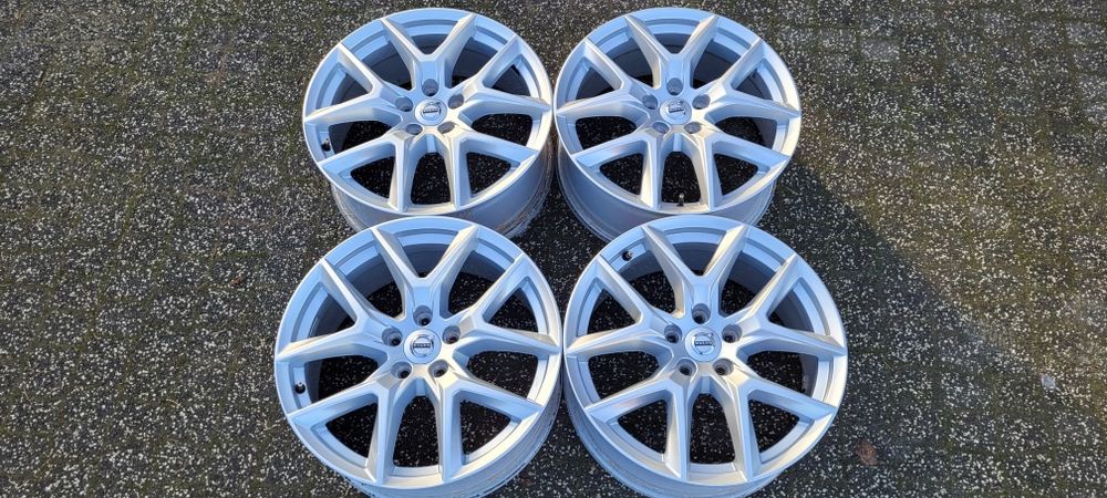 18" Volvo oryginal XC60 5x108  7,5j et50,5  V40 V60 V70 XC40  Idealne