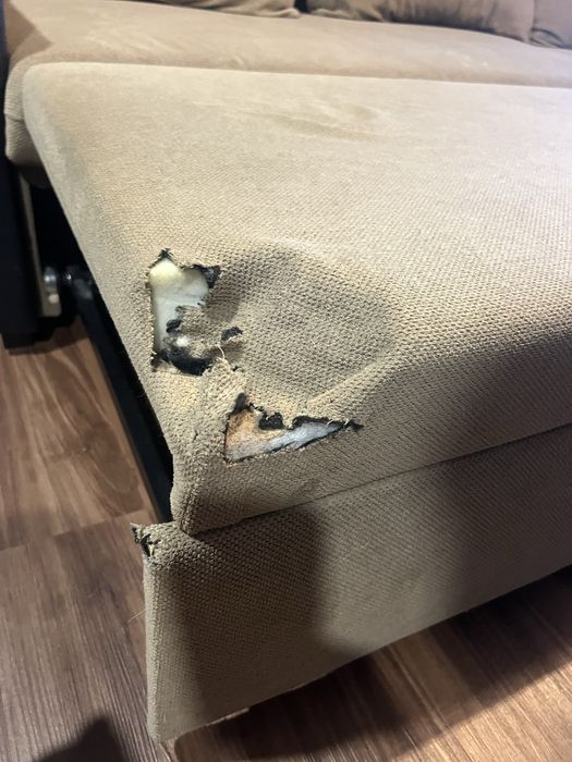 Sofa cama 220 euros