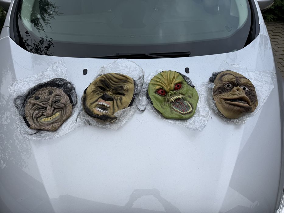 Маски для хеловіну