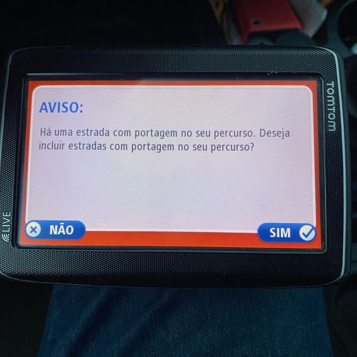 TOMTOM GO LIVE 825M