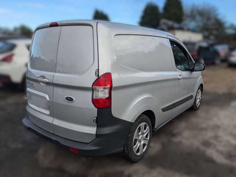 Ford Transit Courier 1.5tdci 2017 (Para Peças)