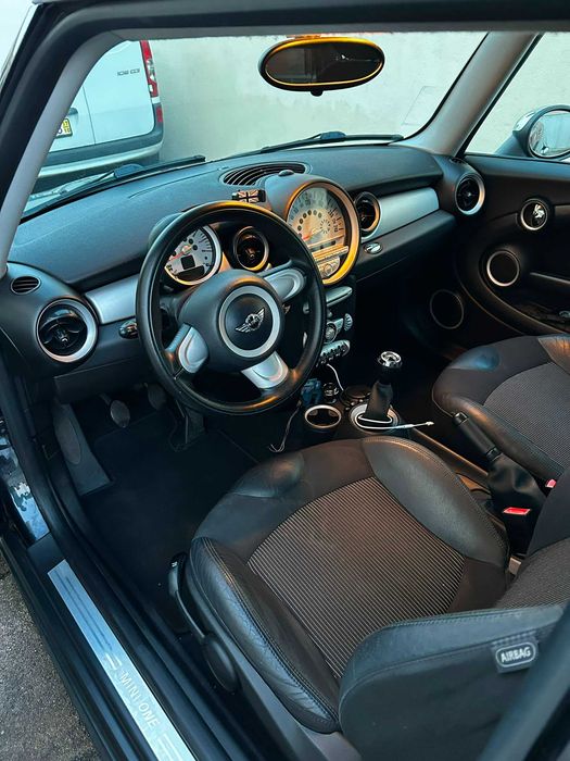 Mini Cooper One 2008 — Boa oportunidade