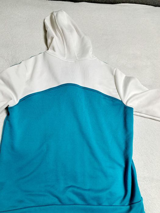 Bluza Adidas rozninana z kapturem z nadrukiem