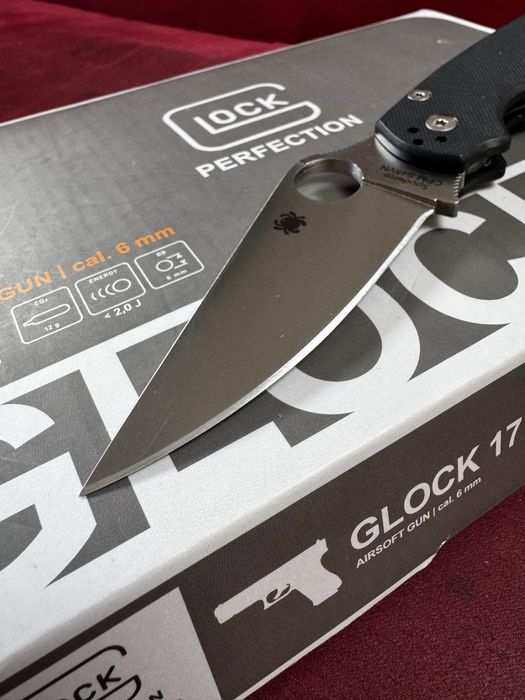 Nóż Spyderco Para military 2
