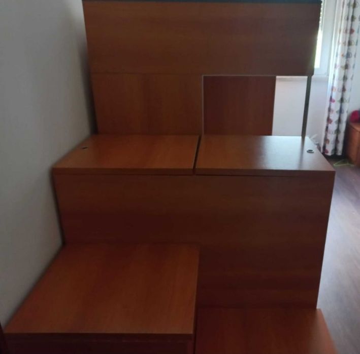 Cama alta para solteiro ou criança