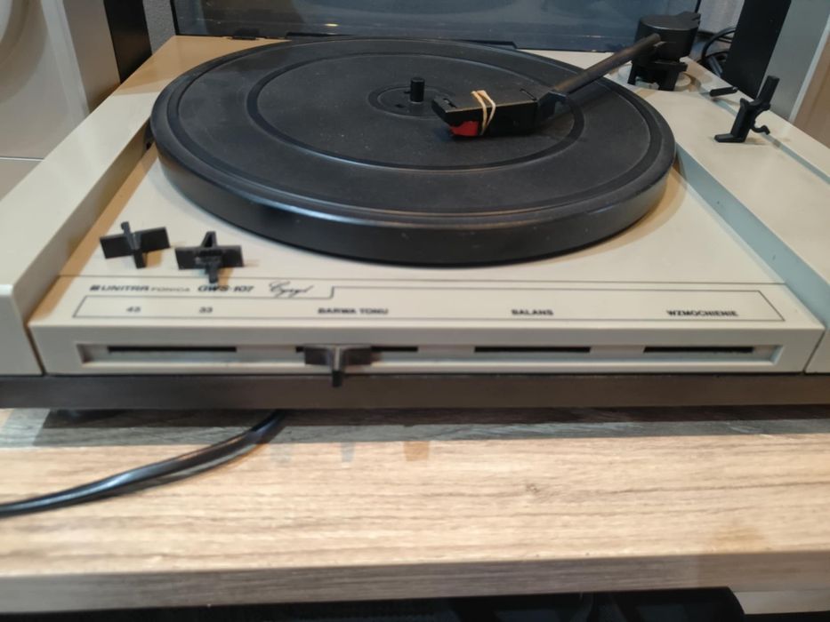Gramofon UNITRA z głośnikami