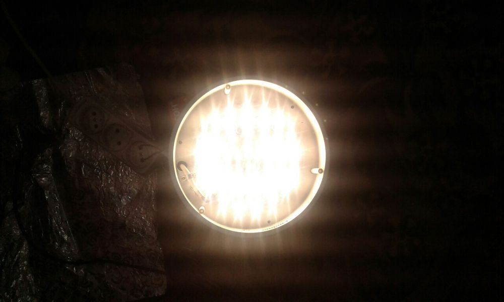 Продам светильник светодиодный LED(Германия)