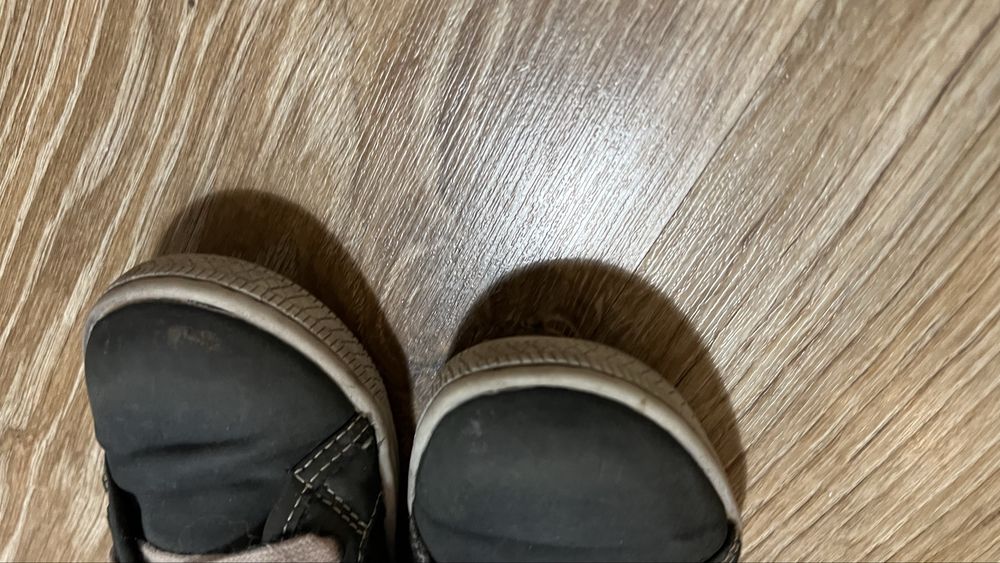 Buty jesienne lekko ocieplane 27 chłopiec