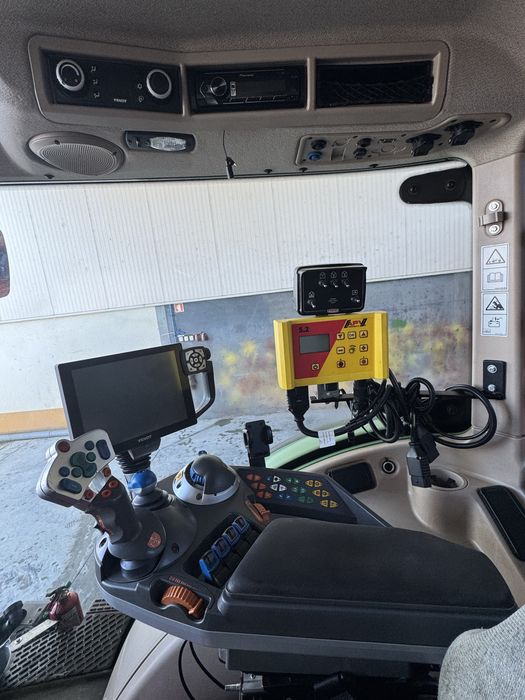 TRATOR FENDT 720 PROFI