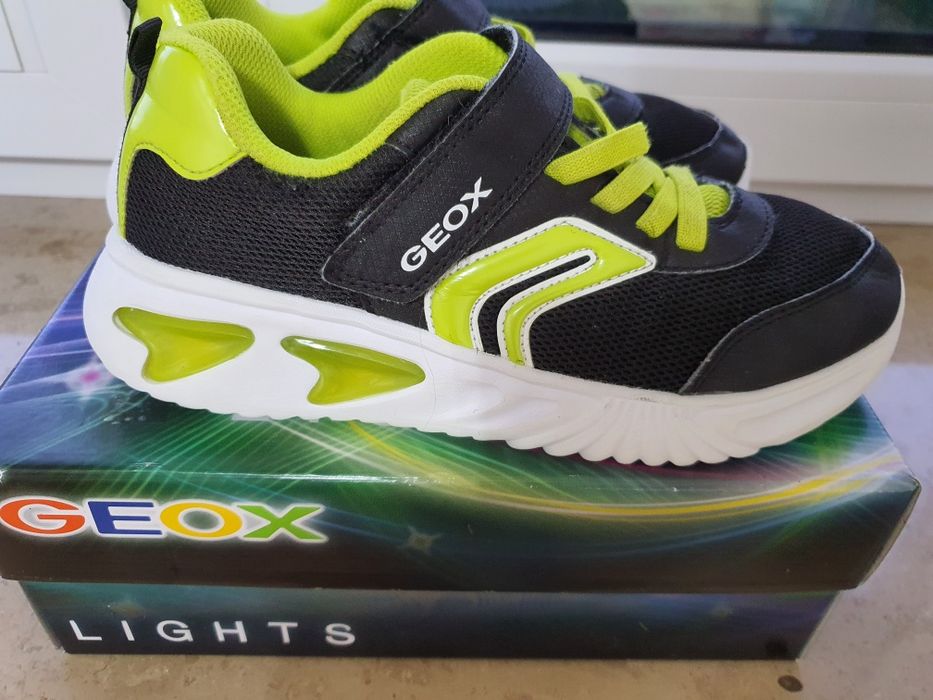 Orginalne buty GEOX Lights