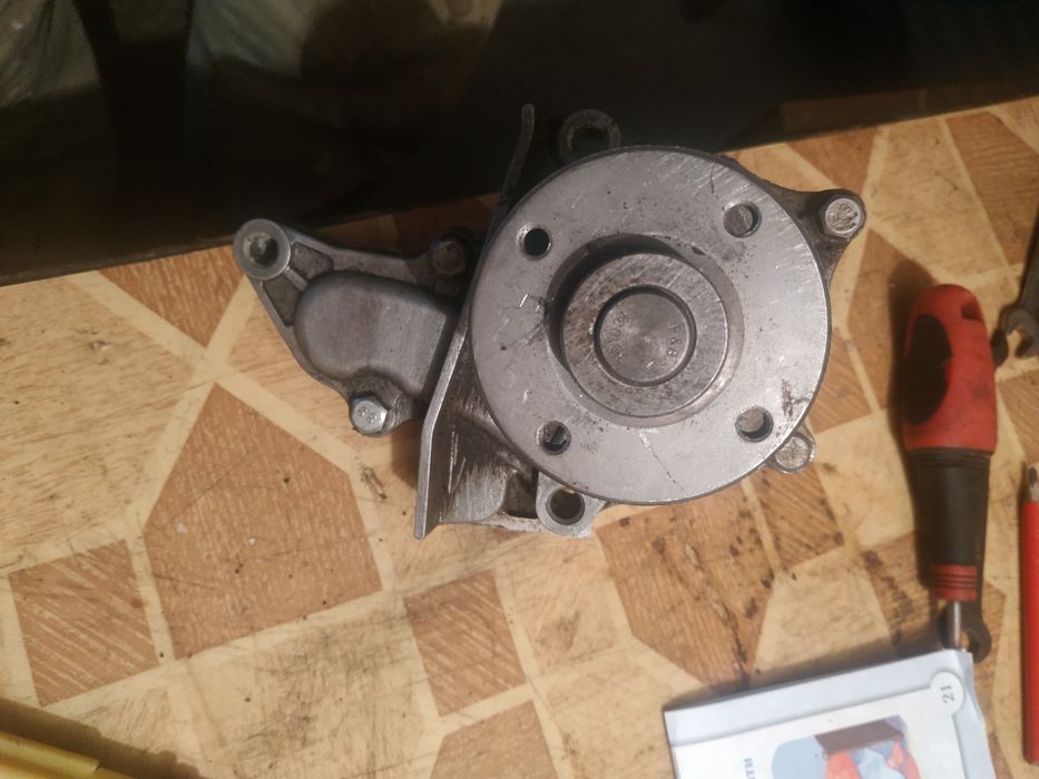 Помпа водяна Джили ск- ск1-ск2 За все шо на фото 600