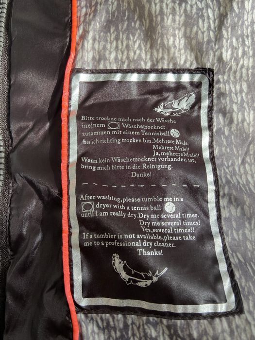 Жіноча зимова курточка коричневого кольору(Німеччина)