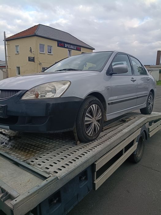 Lancer 1.6 16v automat. Maska. Czesci