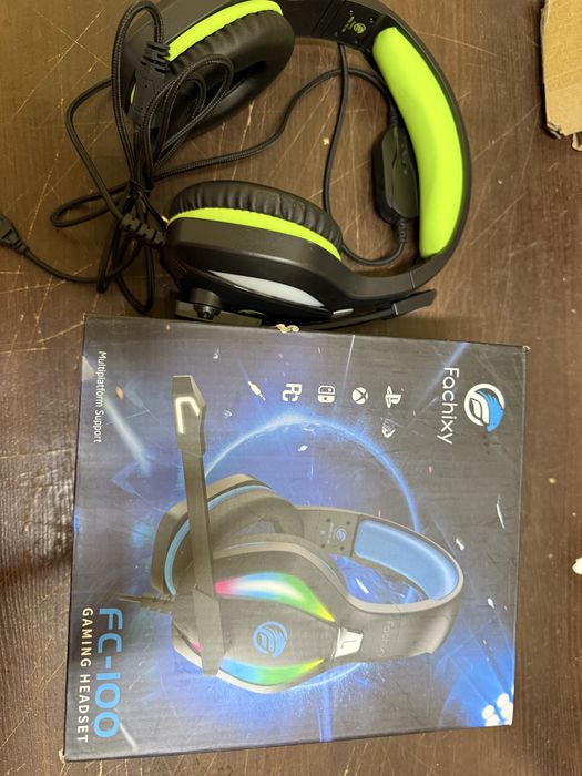 Fachixy FC100 Zestaw słuchawkowy do gier PS4/PS5/PC/Xbox/Nintendo