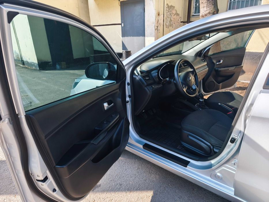 Kia Rio lll 2013 року