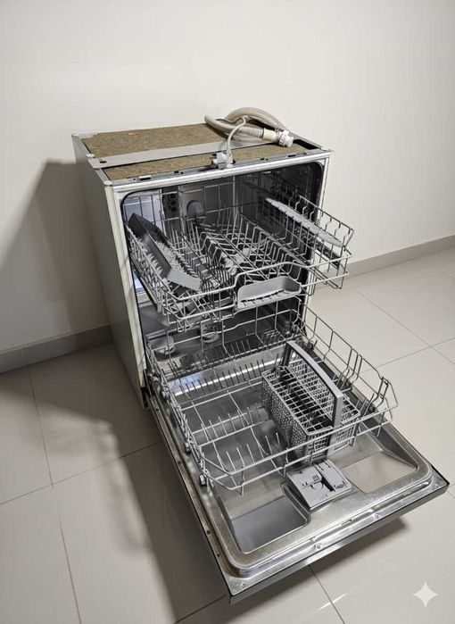 Zmywarka BOSCH 60 cm, pod blat, w pełni sprawna nr SMU50M66SK