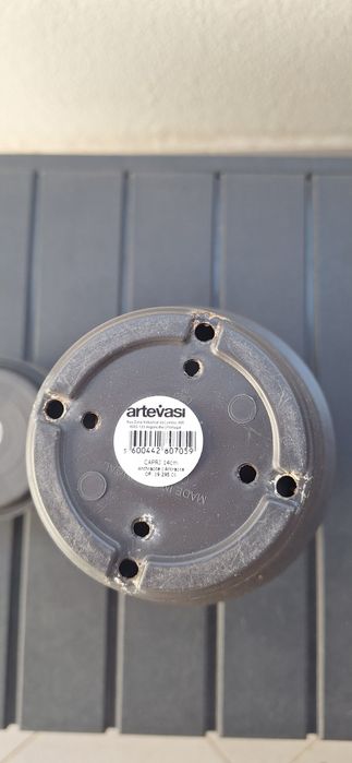 Seis vasos para plantas