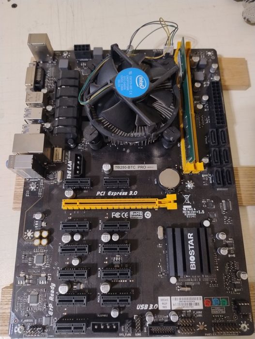 Материская плата Biostar TB250-BTC Pro ver 6.1 + Cel3900 + ОЗУ 4 Gb