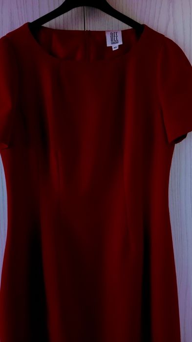 Czerwona mini/midi BEE 40