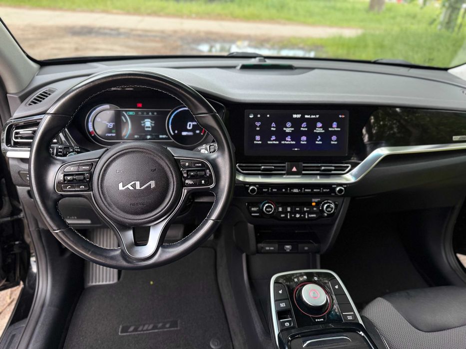 KIA E-NIRO 64 KWh 204 KM
