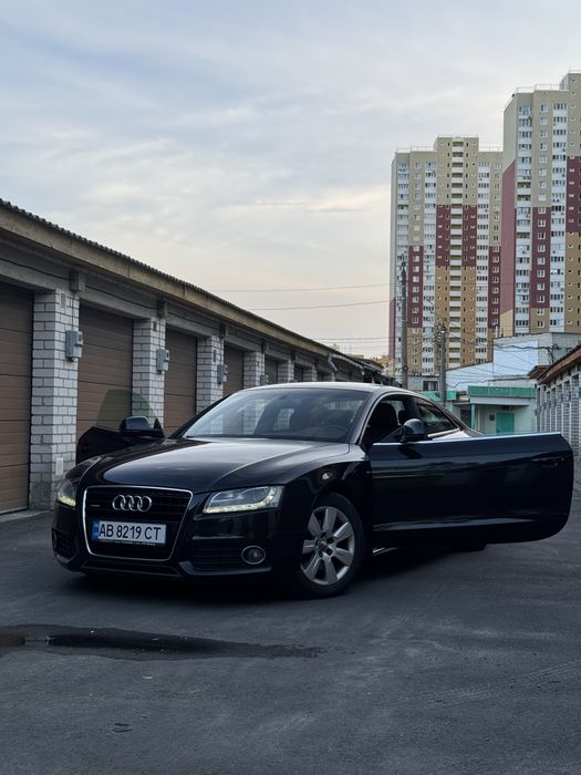 Продам Audi A5  3.2 бенз Quattro