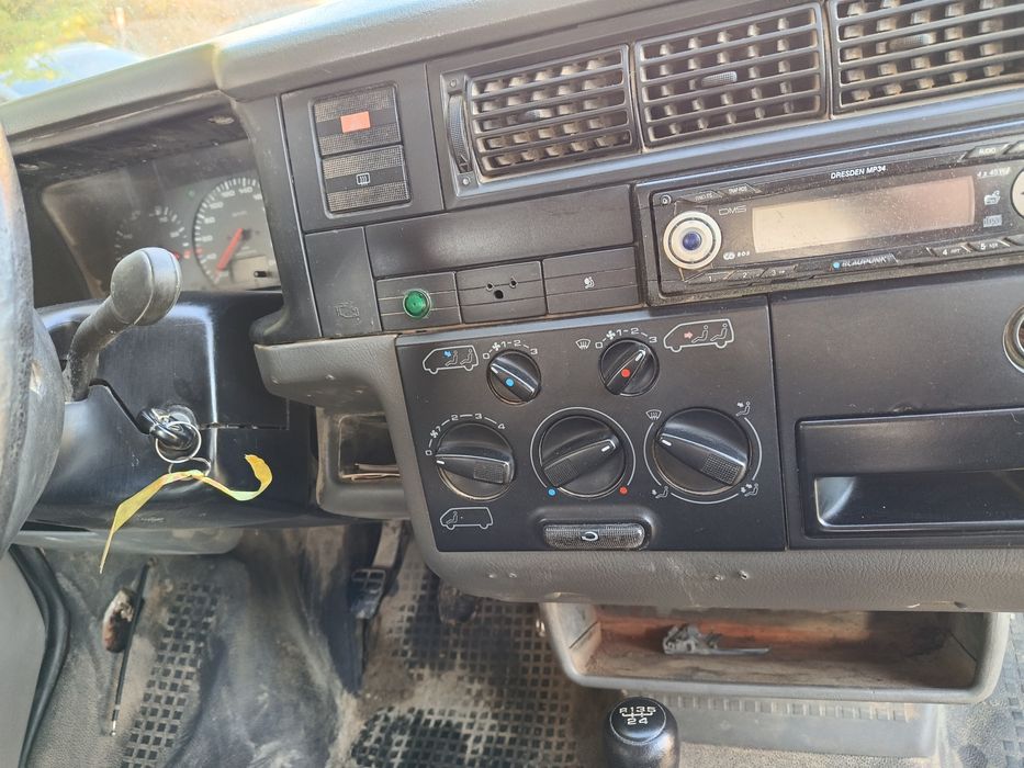 Volkswagen Transporter T4 Caravella 8 osób