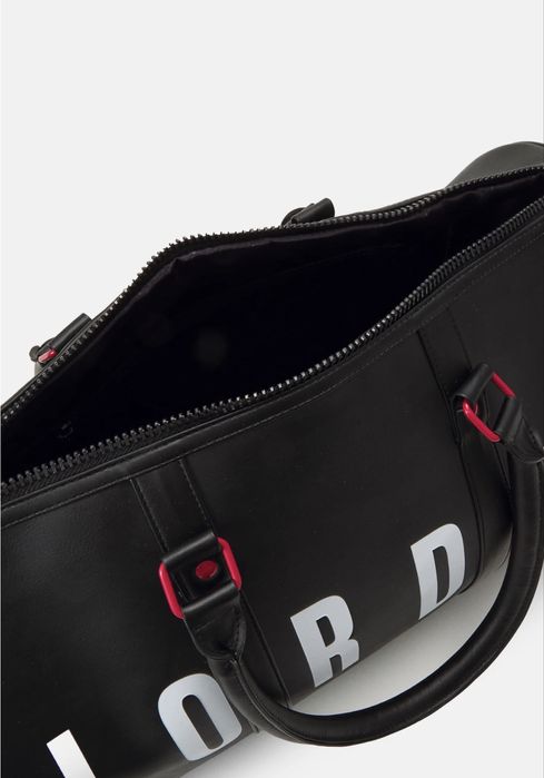 Сумка Jordan Jumpman Duffel Bag Black 9A0165-F66