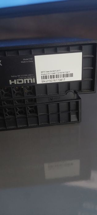 Konsola Xbox One X