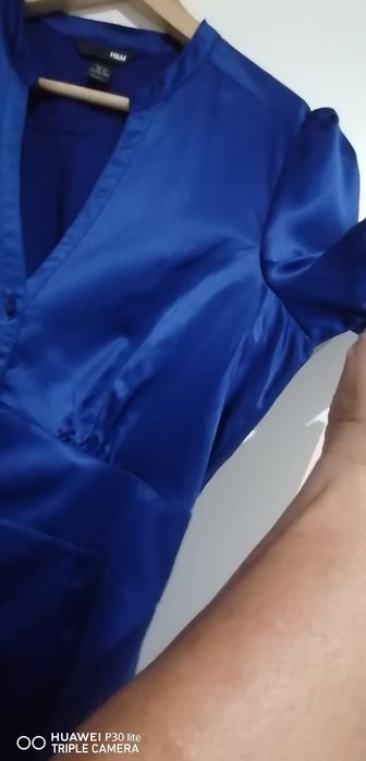 Blusa Senhora em cetim de côr azulão