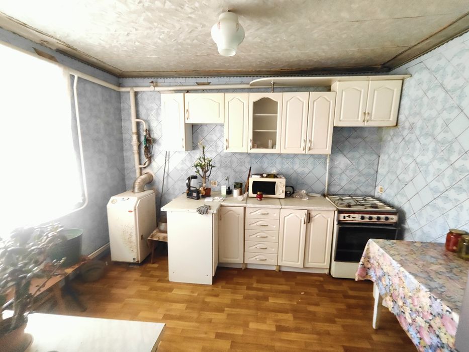 Продаж будинку 102 м² у м. Васильків – 14 соток, комунікації в будинку