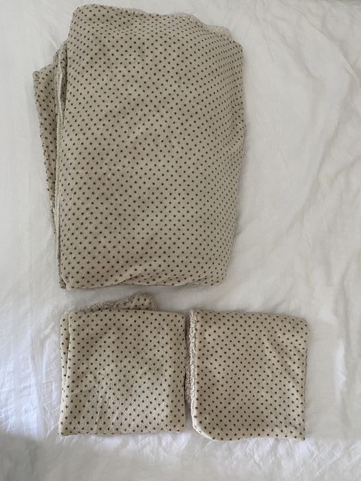 Conjunto manta + 2 capas almofada