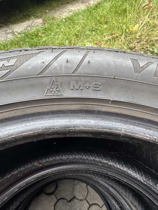 Opony zimowe goodyear 235/50/18