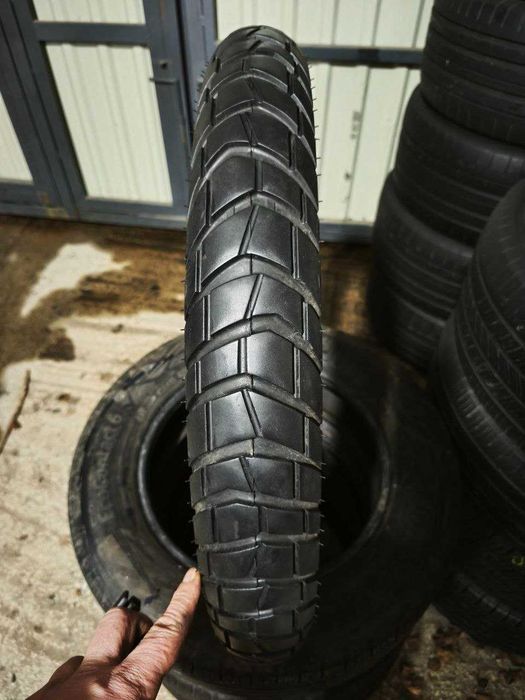 Мотошина 90/90 R21 Metzeler Karoo Street