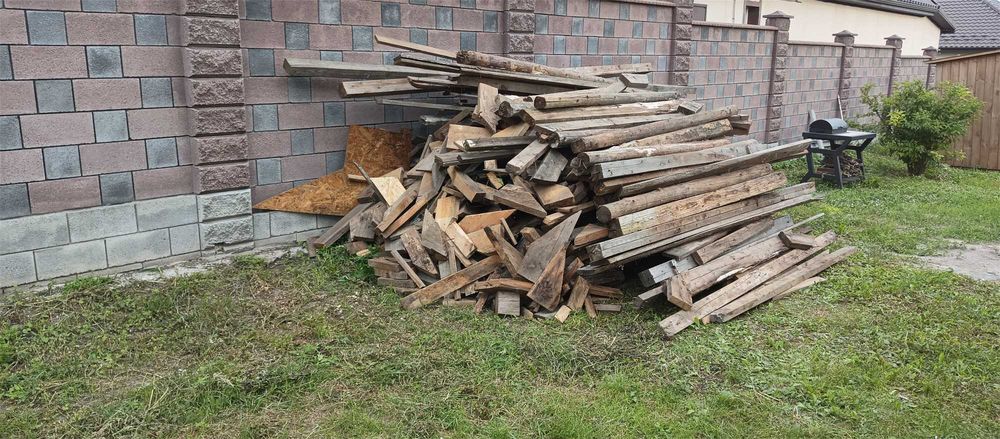 Продам дрова соснові 10 кубів