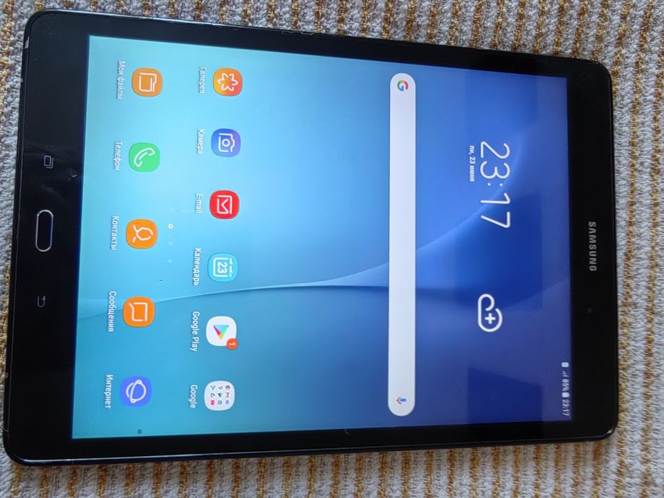 Планшет Samsung Galaxy Taba.